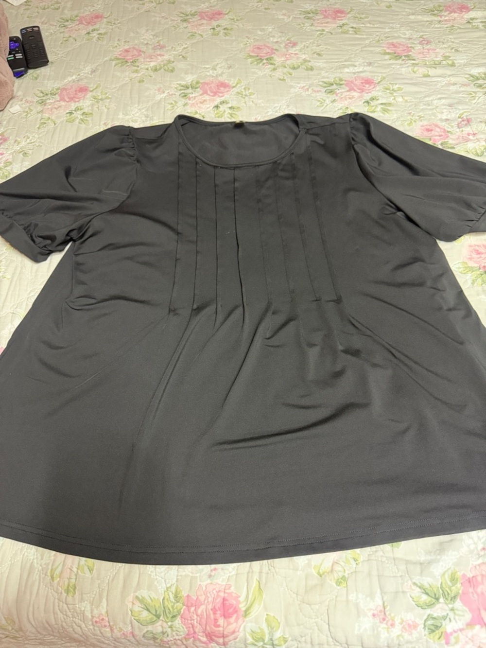 Black Women’s Pleated Front Short Sleeve Top